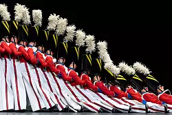 Die &laquo;Rockettes&raquo; tanzen die Parade der Holzsoldaten w&auml;hrend der Weihnachtshow. (Archivbild) - &copy; Julia Demaree Nikhinson/AP/dpa