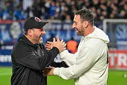 Die Trainer Baumgart (l.) und Kniat (r.) sind freundschaftlich verbunden. - &copy; Soeren Stache/dpa