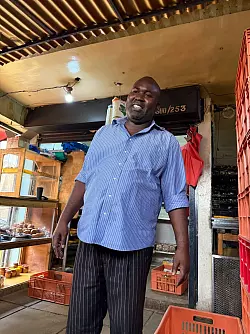 B&auml;cker Greyson Nyenze unterst&uuml;tzt als Mentor Jugendliche aus dem Slum Kibera. (Archivbild) - &copy; Eva Krafczyk/dpa