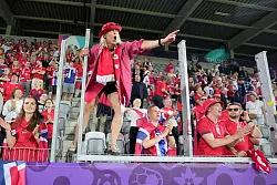 Volle Stadien bei der EM in der Schweiz - © Martin Meissner/AP/dpa