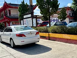 Die meisten Autos in der dubiosen Golden Triangle Special Economic Zone haben nicht einmal Nummernschilder. - &copy; Carola Frentzen/dpa