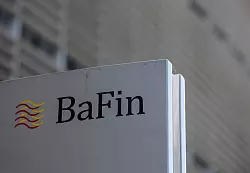 Die Finanzaufsicht schreitet bei M&auml;ngeln ein. (Symbolbild) - &copy; Boris Roessler/dpa/dpa-tmn