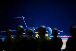 Die Militäraktion fand in der Nacht statt und wurde von El Salvadors Regierung gefilmt. - © ---/Regierung von El Salvador/dpa