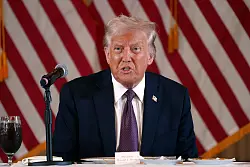 Trump will den Krieg erklärtermaßen schnellstmöglich beenden. (Archivbild) - © Evan Vucci/AP/dpa