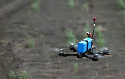 Ukrainische Drohnen sollen ein Treibstofflager in Russland in Brand gesetzt haben. (Archivbild) - © ---/Ukrinform/dpa