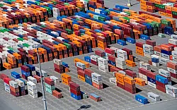 US-Z&ouml;lle belasten Deutschlands Exporteure (Archivbild) - &copy; Hauke-Christian Dittrich/dpa