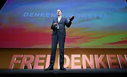 Bildung ist L&auml;ndersache, der Bund kann also D&uuml;rrs Vorschlag nicht umsetzen. - &copy; Bernd Wei&szlig;brod/dpa