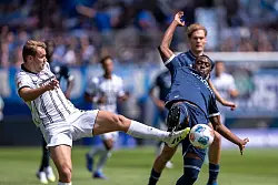 Lasse G&uuml;nther verteidigt f&uuml;r die SV Elversberg. - &copy; David Inderlied/dpa