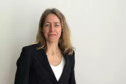 Anneka Ruwolt ist Fachanwältin für Arbeitsrecht. - © Kanzlei Weimann & Meyer/dpa-tmn