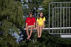 Heute sind Marlene und Leo froh, dass das Kind durch ihren Einsatz gesund geblieben ist. - &copy; Marijan Murat/dpa