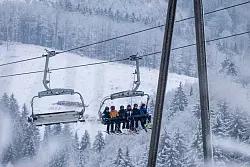 Am kommenden Wochenende sollen in der Region bis zu 70 Lifte laufen. (Archivfoto) - &copy; David Inderlied/dpa