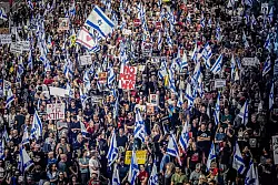 Eine Demonstration von Regierungsgegnern in Tel Aviv.. - &copy; Eyal Warshavsky/SOPA Images via ZUMA Press Wire/dpa