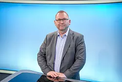 Verdi-Chef Werneke sieht Risiken in geplanten Steuerentscheidungen. - © Kay Nietfeld/dpa