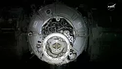 Die Crew der ISS bereitete das Andocken der SpaceX-Kapsel vor. - © -/NASA via AP/dpa