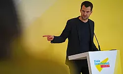 &laquo;Steuererh&ouml;hungen sind nicht nur zu Recht im Koalitionsvertrag ausgeschlossen, sie w&auml;ren auch genau falsch f&uuml;r unsere Wettbewerbsf&auml;higkeit&raquo;, sagt der stellvertretende FDP-Vorsitzende Johannes Vogel. - &copy; Philipp Znidar/dpa