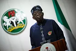Nigerias Pr&auml;sident Tinubu war fr&uuml;heren Drohungen Trumps entgegengetreten. (Archivbild) - &copy; Bernd von Jutrczenka/dpa
