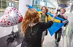 Seine Freundin lernte Luca in Buenos Aires kennen. Sie war zu seinem Erstaunen in Deutschland, als er aus Palau zur&uuml;ckkehrte. &laquo;Damit hat mich meine Familie &uuml;berrascht.&raquo; - &copy; Benjamin Westhoff/dpa