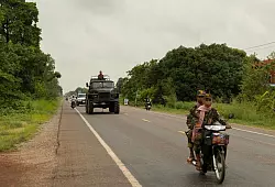 Die K&auml;mpfe dauern seit Donnerstag an. Die beiden Nachbarl&auml;nder beschuldigen sich gegenseitig, die Eskalation ausgel&ouml;st zu haben. - &copy; Anton L. Delgado/AP/dpa