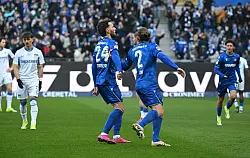 Zwei Karlsruher Torsch&uuml;tzen: Fabian Schleusener (l) und Sebastian Jung - &copy; Bernd Wei&szlig;brod/dpa