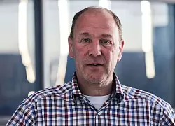 Post-Betriebsrat Thomas Held ist besorgt. - © Oliver Berg/dpa