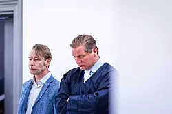 Der Prozess gegen Christian B. (links) erweckt große Aufmerksamkeit. - © Moritz Frankenberg/dpa-Pool/dpa