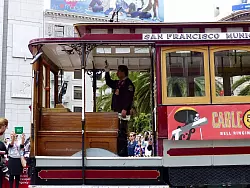 Die historischen Stra&szlig;enbahnen gelten als recht sicher. (Archivbild) - &copy; picture alliance / dpa