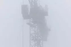 Die deutsche Wirtschaft steckt in der Rezession, das Baugewerbe schwächelt - © Rolf Vennenbernd/dpa