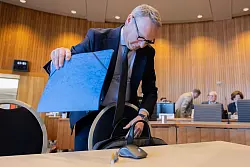 Der Untersuchungsausschuss prüft, ob Vettern- und Parteibuchwirtschaft den Ausschlag bei der Besetzung der Präsidentenstelle des Oberverwaltungsgerichts gab. - © Rolf Vennenbernd/dpa