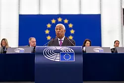 EU-Ratspr&auml;sident Ant&oacute;nio Costa ist optimistisch, dass die EU auch diese Krise bew&auml;ltigt. - &copy; Philipp von Ditfurth/dpa