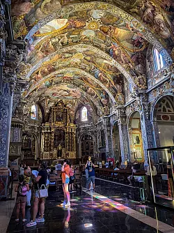 Die Iglesia de San Nicola?s gilt wegen ihrer prachtvollen Deckenmalereien als Valencias Gegenstück zur Sixtinischen Kapelle im Vatikan. - © Manuel Meyer/dpa-tmn