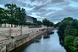 An der Leine in Hannover fanden Kinder damals Knochen - so kam der Fall Haarmann ins Rollen. (Archivbild) - &copy; Wolfgang Stelljes/dpa-tmn