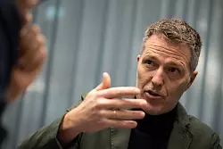 Bernd Reichart soll als Geschäftsführer des Sportprojektentwicklers A22 die europäischen Fußball-Wettbewerbe revolutionieren - die UEFA aber blockt ab. (Archivfoto) - © Sebastian Gollnow/dpa