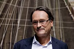 &laquo;Wo jetzt schon viele Fahrg&auml;ste unterwegs sind, bieten wir im neuen Fahrplan noch mehr Zugfahrten an&raquo;, sagt der f&uuml;r den Fernverkehr zust&auml;ndige Bahn-Vorstand Michael Peterson. (Archivbild) - &copy; Carsten Koall/dpa