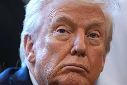 Trump &auml;u&szlig;erte sich zun&auml;chst nicht zur Ver&ouml;ffentlichung der Akten. (Archivbild) - &copy; Evan Vucci/AP/dpa