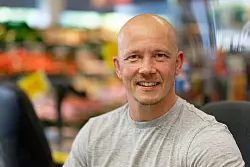 Turner Fabian Hambüchen hat von Joachim Llambi zehn Punkte für seinen Charleston bekommen. (Archivbild) - © Henning Kaiser/dpa