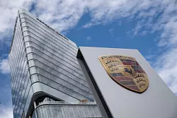 Michael Leiters soll auf Oliver Blume als Porsche-Chef folgen. - © Marijan Murat/dpa