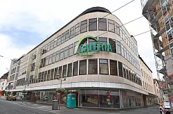 Die Filiale in W&uuml;rzburg sollte im Zuge der Insolvenz im Jahr 2024 eigentlich geschlossen werden, blieb dann aber doch ge&ouml;ffnet. - &copy; Karl-Josef Hildenbrand/dpa