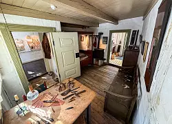 Pflichtprogramm für Andersen-Fans: das Elternhaus in der Munkemøllestræde. - © Wolfgang Stelljes/dpa-tmn