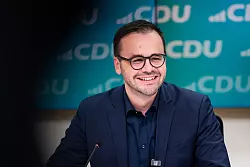 CDU-Fraktionschef Jan Redmann steht f&uuml;r Gespr&auml;che mit der SPD zur Bildung einer neuen Regierung bereit. - &copy; Christophe Gateau/dpa