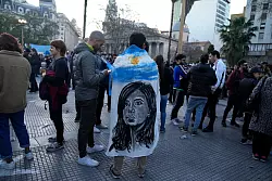 - © Natacha Pisarenko/AP/dpa