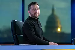 Der ukrainische Präsident Wolodymyr Selenskyj wies bei seinem Besuch in Washington Forderungen nach seinem Rücktritt zurück. - © Jose Luis Magana/AP/dpa