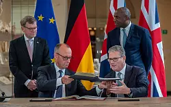 Beide Länder vereinbaren eine deutlich stärkere Zusammenarbeit. - © Michael Kappeler/dpa