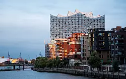 Hamburg kommt in einer Umfrage der Freien Universit&auml;t im &laquo;Tagesspiegel&raquo; &uuml;ber die gegenseitige Sympathie der Bundesl&auml;nder auf den ersten Platz (Archivbild). - &copy; Daniel Bockwoldt/dpa