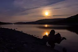 Gute Sicht auf Erdbeermond in weiten Teilen des Landes. - &copy; Philipp von Ditfurth/dpa