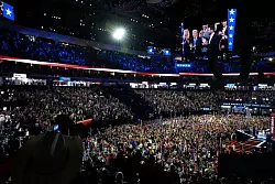 Die Delegierten haben das neue Parteiprogramm beim Parteitag in Milwaukee abgesegnet. - &copy; Nam Y. Huh/AP/dpa