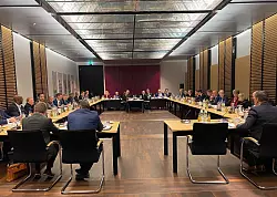 Der Vermittlungsausschuss kam zur ersten Sitzung in dieser Wahlperiode zusammen. - &copy; Sascha Meyer/dpa