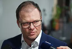 Bundesumweltminister Carsten Schneider gibt den &Ouml;lstaaten Schuld f&uuml;r das Ergebnis. - &copy; Larissa Schwedes/dpa