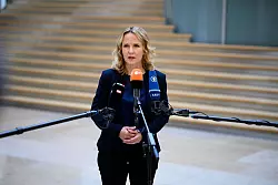 - &copy; Bernd von Jutrczenka/dpa