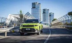 Die Marke Jeep weckt bei so manchem das Gef&uuml;hl von Abenteuer - wie schl&auml;gt er sich im Alltag? - &copy; Jeep/Stellantis/dpa-tmn