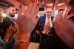 CDU-Chef Friedrich Merz schnitt in einer Zuschauer-Befragung am besten ab. - © Michael Kappeler/dpa-Pool/dpa